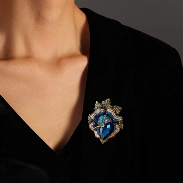 Rose Crystal Flower Brooch Vintage Palace Style Rhinestone Lapel Pin Wedding Bride Large Brooches For Woman Jewelry Clothing Decoration Christmas Gift