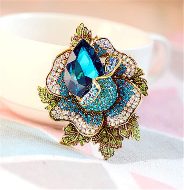 Rose Crystal Flower Brooch Vintage Palace Style Rhinestone Lapel Pin Wedding Bride Large Brooches For Woman Jewelry Clothing Decoration Christmas Gift